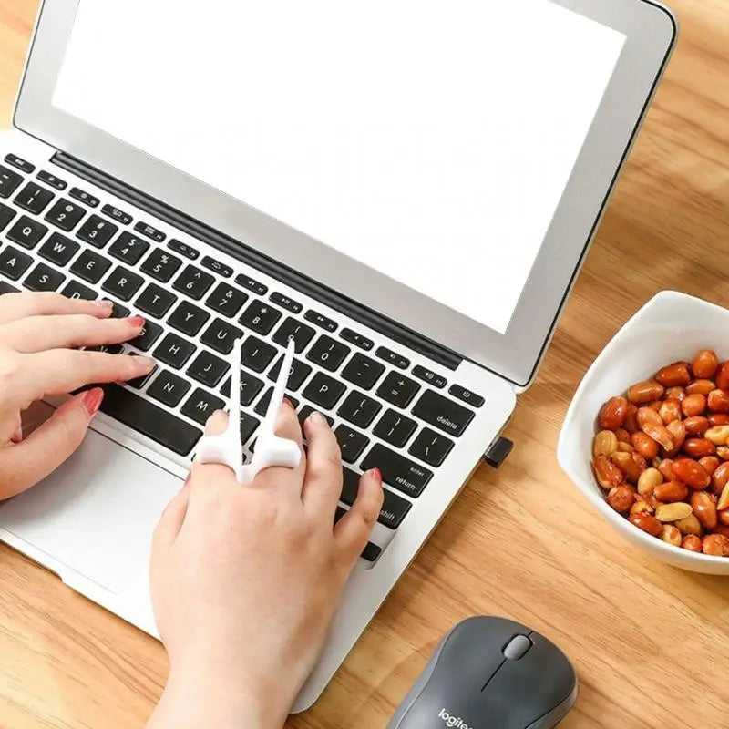 Hands-Free Snack Chopsticks